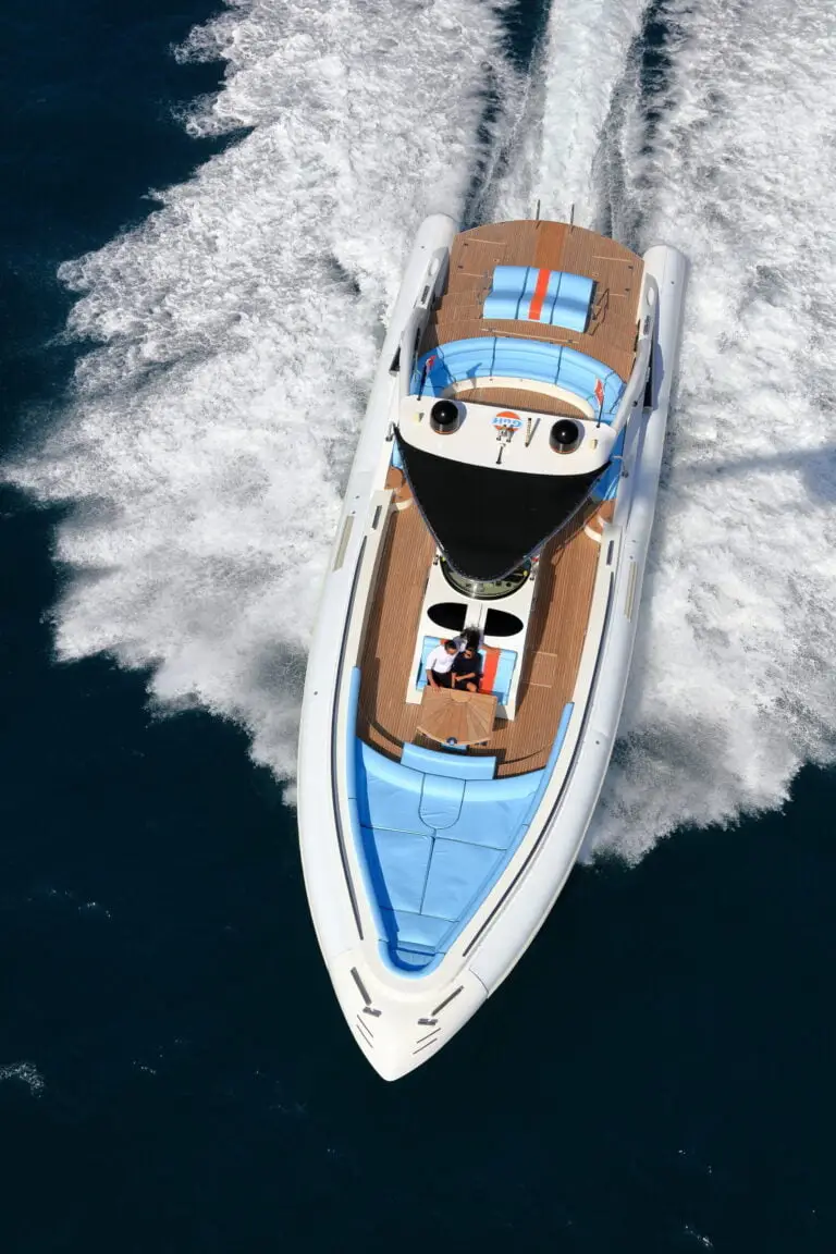 httpwww.yacht-yesdarling-46-scaled-768x1152 (1)